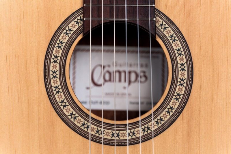 Guitarra Clásica Electrificada Camps Nac-1