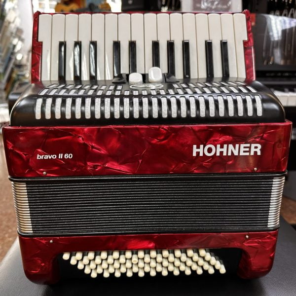 Acordeón Hohner Bravo II de ocasión